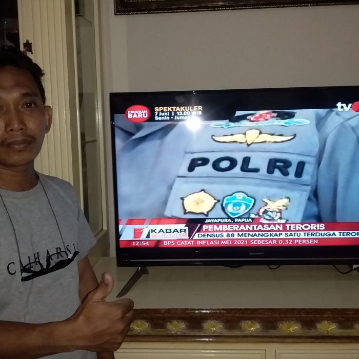 Service tv sharp LED 43inch masalah , TV mati total . tidak bisa dinyalakan lampu indikator mati