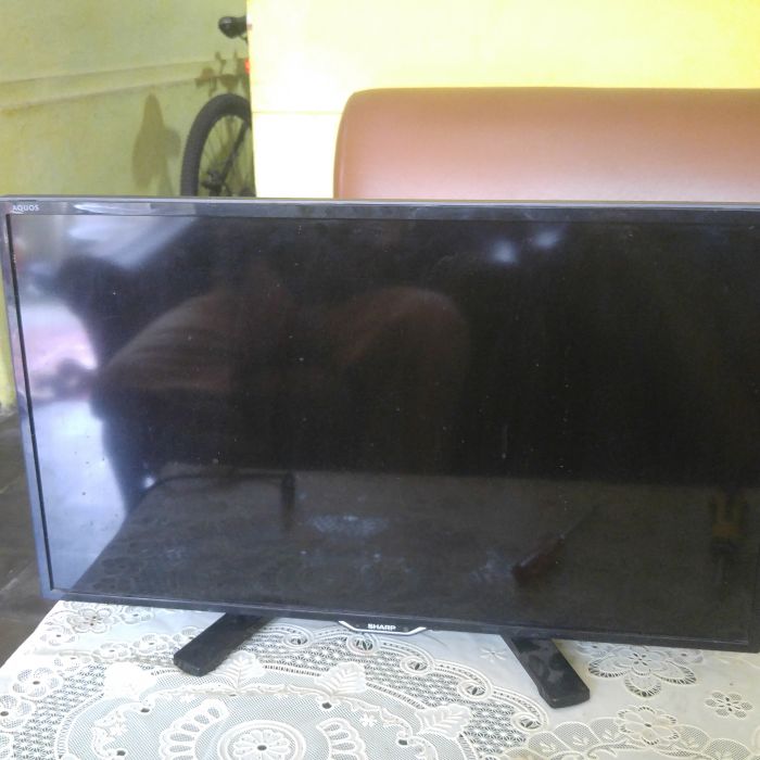 Service tv sharp LC-24LE1751 masalah , Gambar TV bermasalah