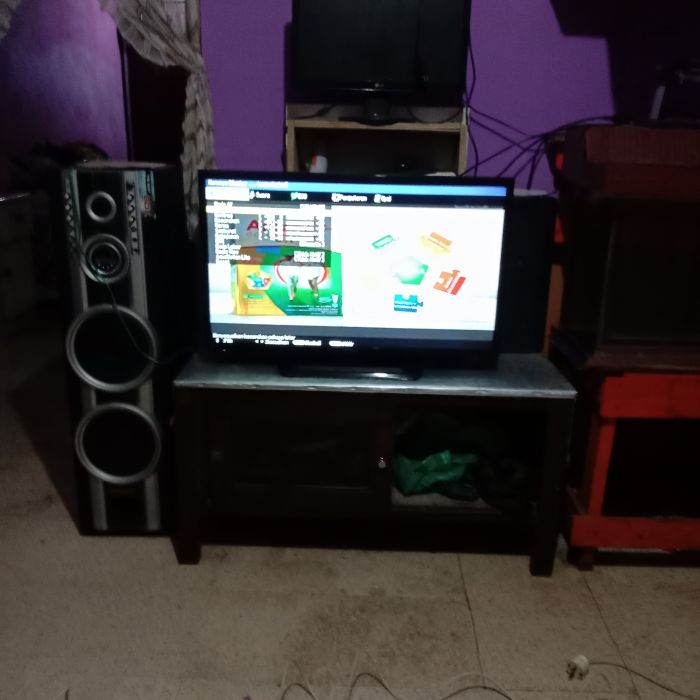 Service tv sharp 32 masalah TV mati total . tidak bisa dinyalakan