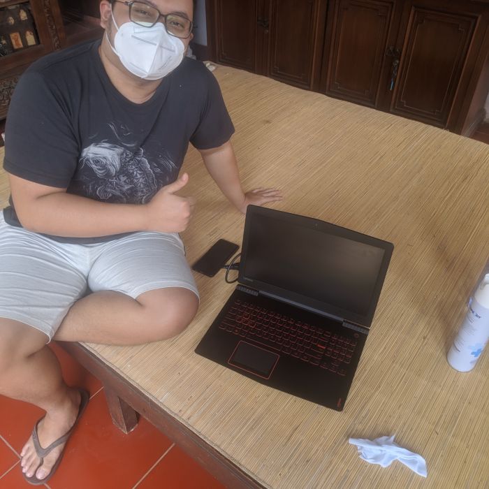 Service laptop lenovo Seri Lenovo legion y520-15IKBN model 80WK masalah , Laptop install ulang windows, SSD tidak terbaca, engsel lcd laptop saat di buka suka bunyi cetek2