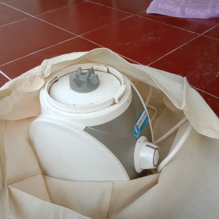 Service blender Electrolux BL9830-C / EBR2601 masalah Blender keluar asap &amp; tombolnya kadang bisa kadang tidak bisa