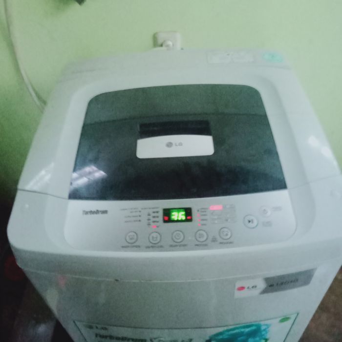 Service mesin cuci LG turbo drum punch 3 masalah , Mesin cuci bocor atau merembes