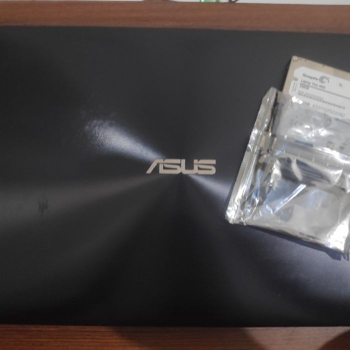 Service laptop asus A455L series A455L series masalah , A disk read error occurred
Press ctrl+alt+del to restart
Cek di bios HD dan lain2 masi terdeteksi, sudah pernah instal ulang tapi kondisi masih sama saja.. Kondisi laptop saat ini : Mesin nyala namun tidak tampil ke layar,