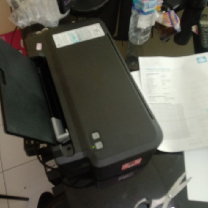 Service printer Epson L120 masalah Hasil cetak warna hitam tidak jelas