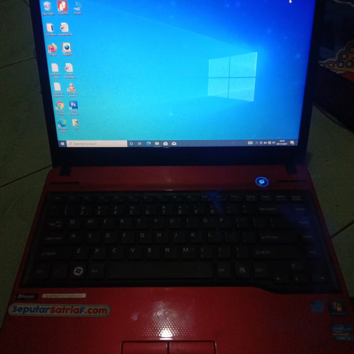 Service laptop Fujitsu LH532 masalah Laptopmu Lambat . Upgrade SSD 250 GB
Keyboard eror
Bersihkan panu layar bintik putih
Batrai cepat habis