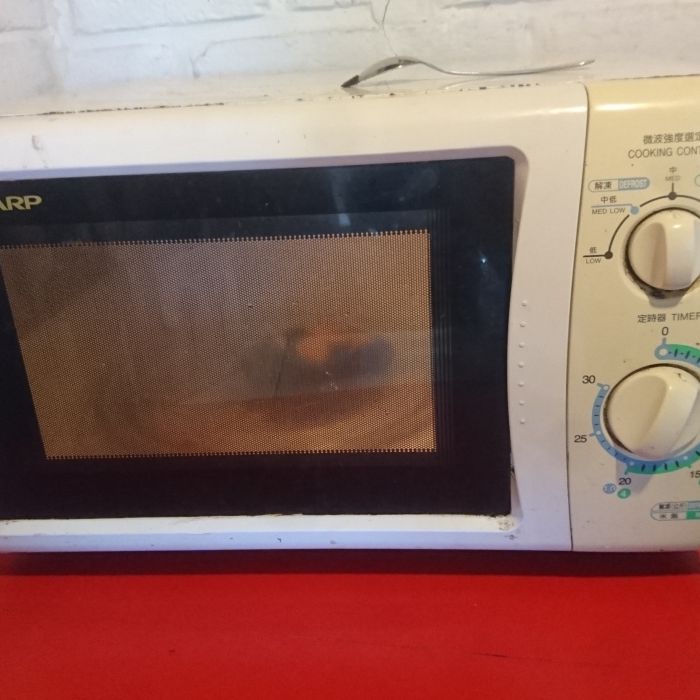 Service microwave Sharp R-208E masalah , Kabel kebakar