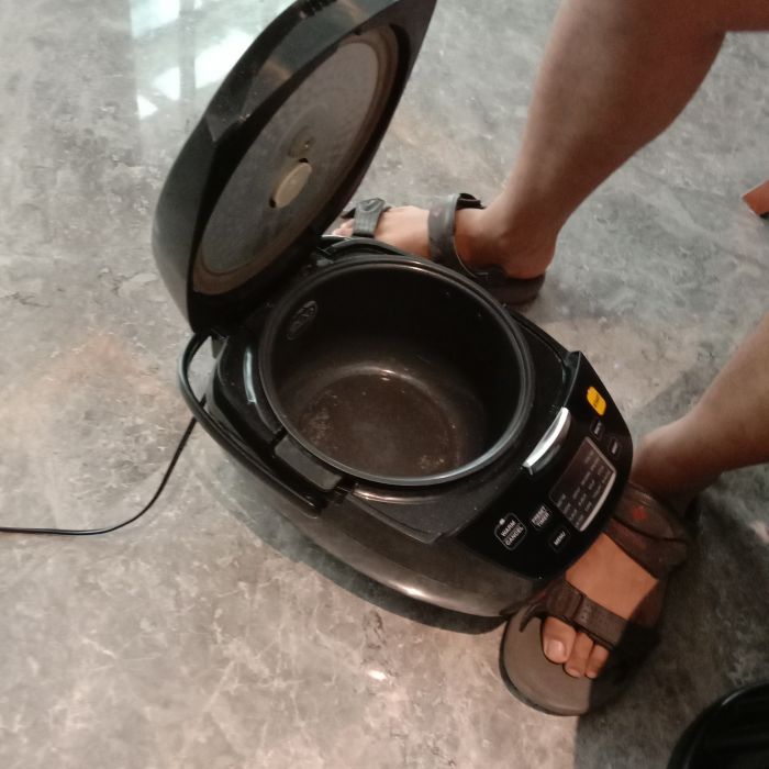 Service rice cooker Yongma Digital magiccom ymc 8017 masalah Rice cooker tidak bisa dinyalakan