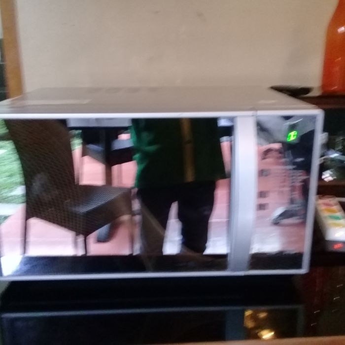 Service microwave LG No Model : MH6843BAK /00 Kode Produk : MH6843BAK.CSLPLGN masalah , Microwave mati total atau sulit dinyalakan