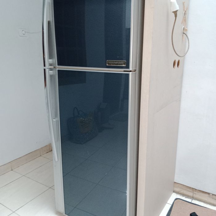 Service kulkas Toshiba Hybrid Guard System masalah , Kulkas tidak terasa dingin
