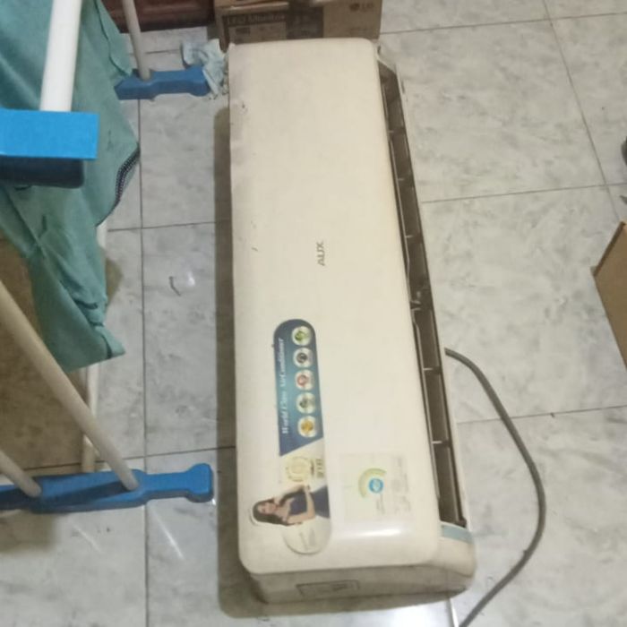 Service ac Aux 1 pk masalah , Copot AC indoor dan outdoor