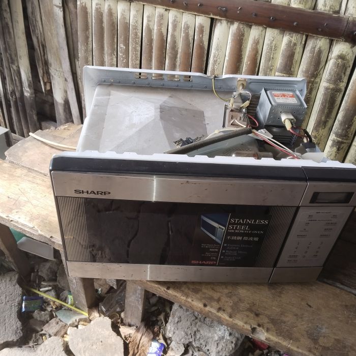 Service microwave Sharp R-298H(S) masalah , Tombol microwave tidak bisa dipencet
