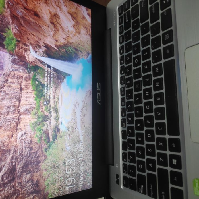 Service laptop Asus x456urk / A456U x456urk / A456U masalah , Ganti baterai laptop Asus x456urk A456U, kisaran biayanya berapa ya?