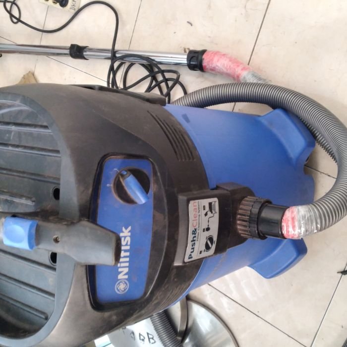 Service vacuum cleaner Nilfisk atix50 Atix50 masalah Kabel nya rusak dan selang vacum nya harus d ganti