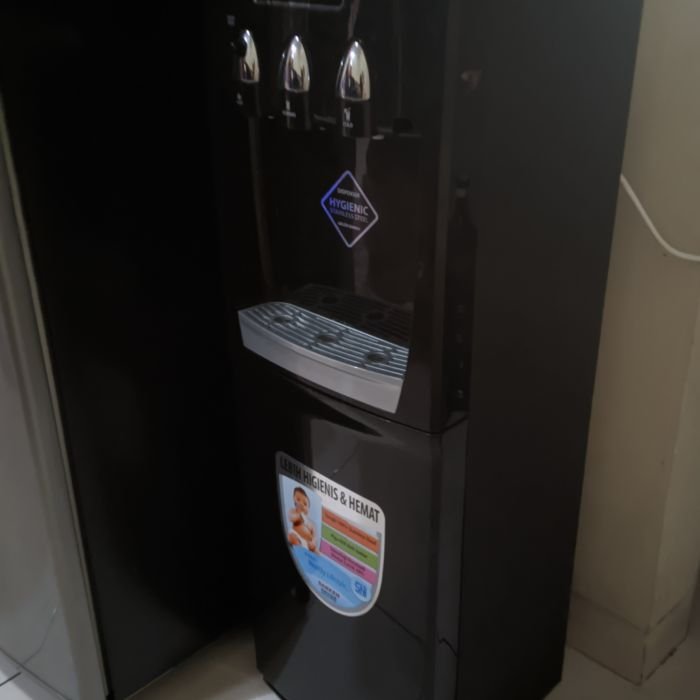 Service dispenser Sanken HWD C-500E HWD C-500E masalah Air tidak mau naik