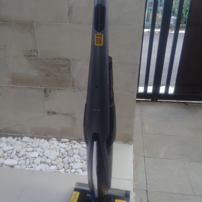 Service vacuum cleaner deerma xiaomi Vx96 masalah Ada sesuatu atau object d rollernya sampai tidak bisa jalan, sudah saya bersihkan bbrp kali tapi tetap gak bisa