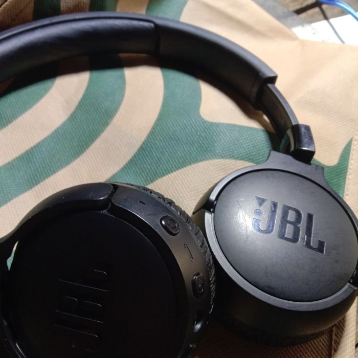 Service headphone JBL tune660nc masalah headphone tidak bisa di cas