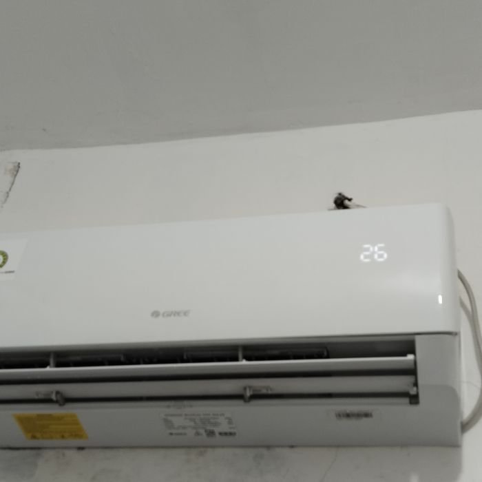 Service ac Gree GWC-05MOO / 380 watt masalah Cuci AC + AC bocor keluar air, mampet pipa