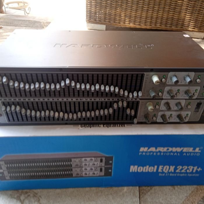 Service equalizer Hardwell Eq 2231+ masalah Gabisa nyala