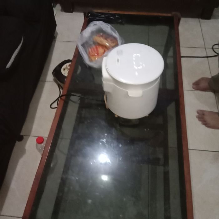 Service rice cooker Kurumi KH 200 masalah Rice cooker tidak bisa dinyalakan