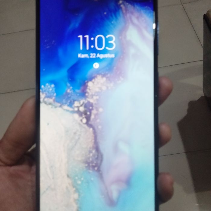 Service HP Android samsung a70 A70 masalah Hp nya tdk bisa dcharge lg a.... Spek RAM 6 GB. Spek Internal Storage 128 GB. Kondisi android saat ini :  Habis baterai, tidak tahu menyala normal atau tidak, Lupa akun Google, Masih ada dus dengan IMEI yang sama dengan HP