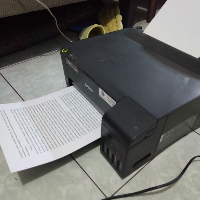 Service printer Epson L1110 masalah Hasil print an tdk sempurna...kadang hanya biru dan ungu...terakhir ngeprint biru semua