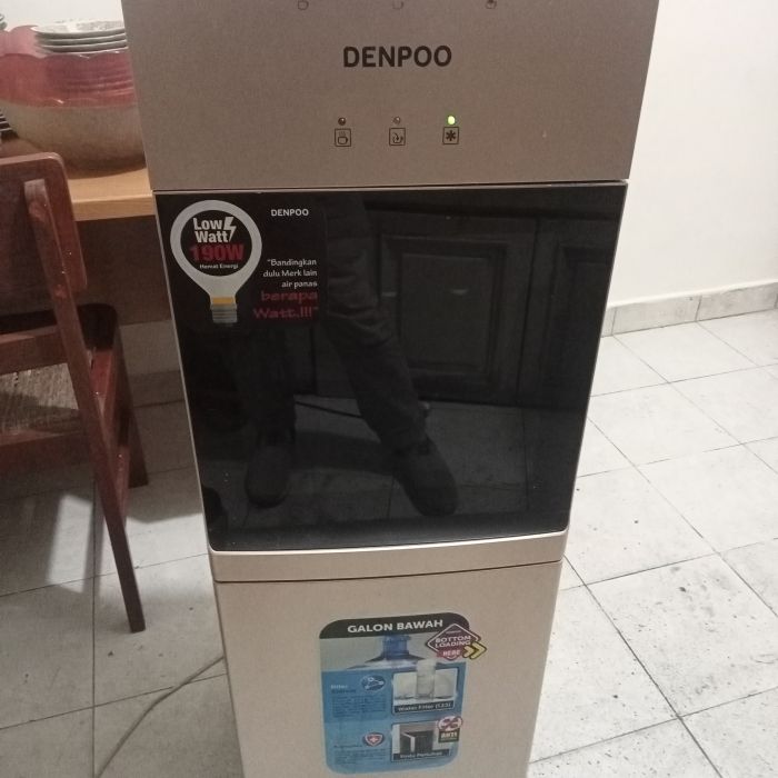 Service dispenser Denpoo Ddb-59 aquazone filter masalah pompanya mati kyknya airnya ga nyedot keluar, Dispenser Hitachi, air galon nya tidak mau keluar