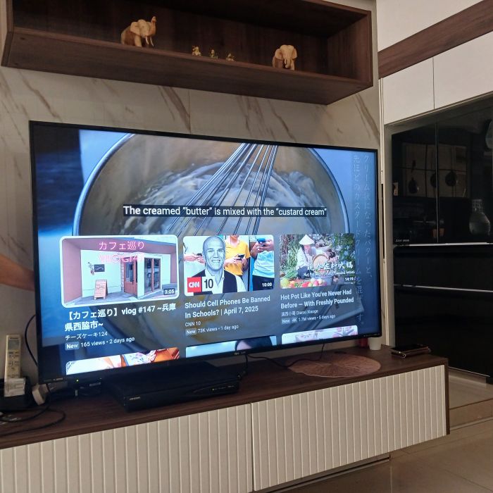 Service tv Sharp 4T-C60AL1X ukuran 60 inchi masalah Sudah dicek teknisi Sharp. Katanya lampu LED nya mati. Mau nanya biaya servis dan pergantian spare part nya., Gambar TV gelap