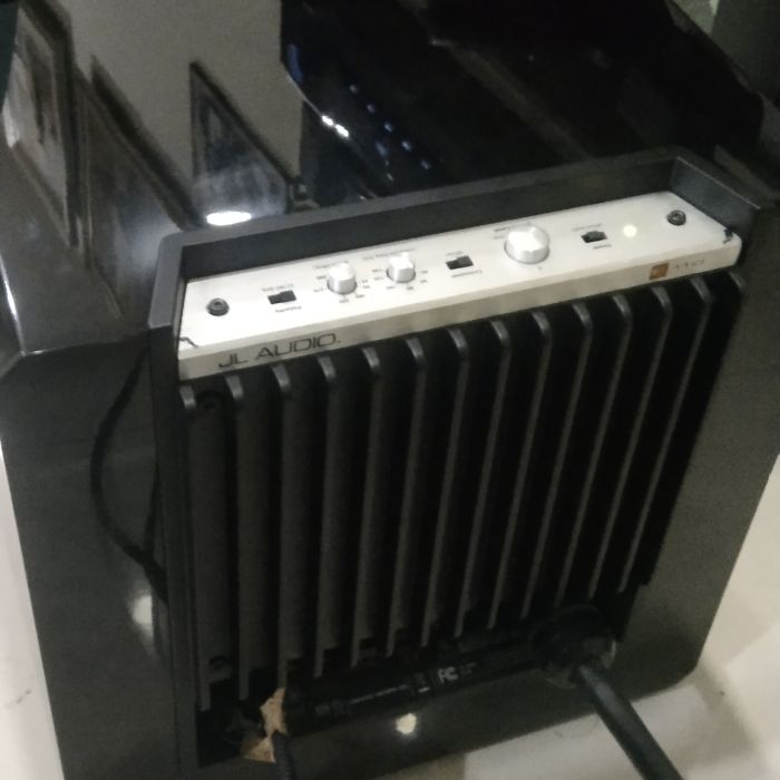 Service subwoofer jl tidak tau masalah setting suara tidak ada, Cek dahulu saja (belum servis)