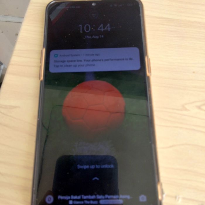 Service HP Android Realme android Realme 5 Pro. 128GB 4GB RAM. Warna hitam. masalah Tombol pencetan on off yang ada di samping body HP rusak karena dipencet terlalu dalam, Cek dahulu saja (belum servis)