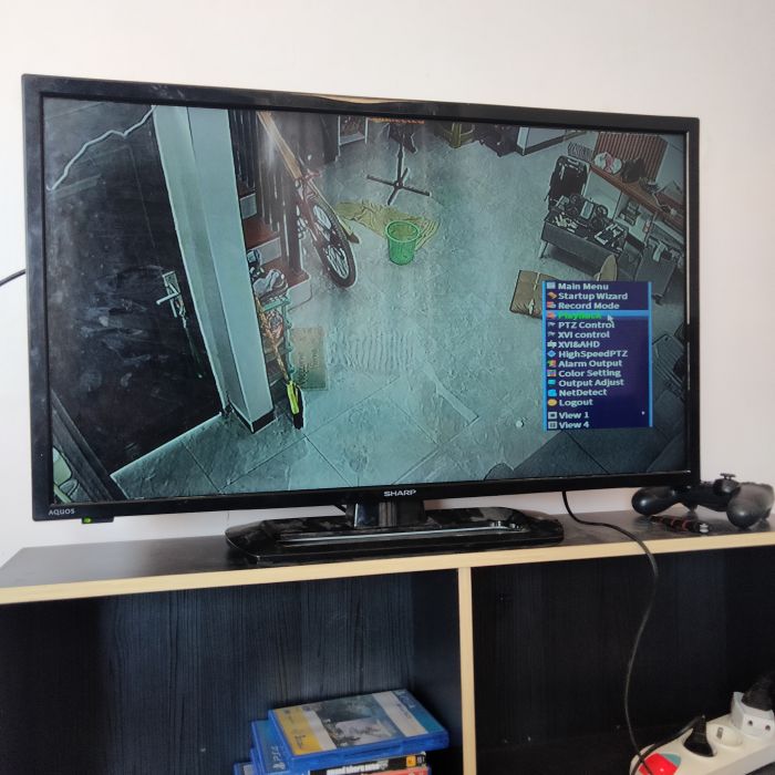 Service tv sharp tidak tau masalah mati total, indikator power warna merah kedap kedip tidak bisa menyala layarnya, TV mati total . tidak bisa dinyalakan