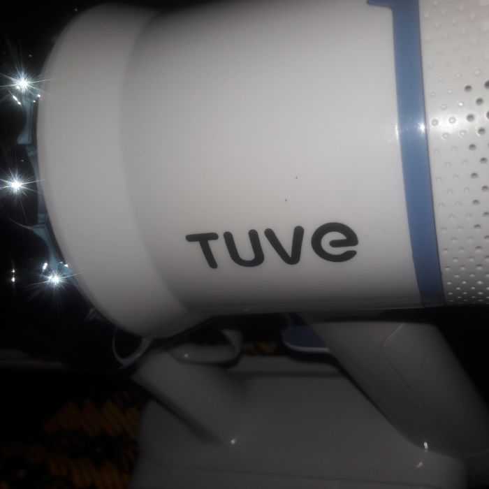 Service vacuum cleaner Tuve Tuve virtex pro 2 in 1 cordless stick masalah Masih menyala, tapi Suara mesin berbeda.. begitu di jalankan beberapq detik mati sendiri dan indikator pengunci hisap menyala..sudah membersihkan filter tapi masih sama saja, Cek dahulu saja (belum servis)